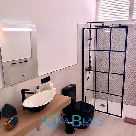 Apartman Aqua Beach Bungalows - Gay Men Only (adults Only)